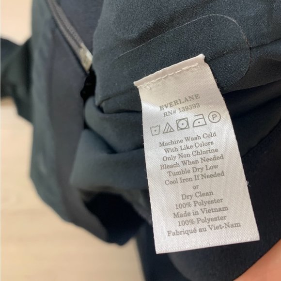 Everlane Black Nylon Zip Up Windbreaker Lightweight Jacket - Picture 7 of 9